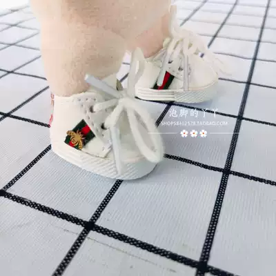 ()15CM doll regular feet can be worn small bee shoes EXO doll baby clothes accessories props