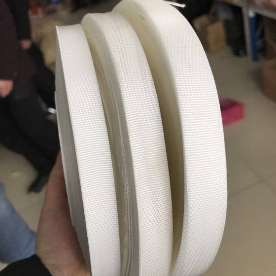 낙하산 채찍질 돼지 채찍 밀 가루 너트 너트 휘파람 고체 구슬 휘파람 채찍 채찍질은 긍정적 인 헤드 저항과 부정적인 머리 저항의 구별이 거의 없습니다. 낙하산 채찍질 돼지 채찍 밀 가루 너트 너트 휘파람 고체 구슬 휘파람 채찍 채찍질은 긍정적 인 헤드 저항과 부정적인 머리 저항의 구별이 거의 없습니다.