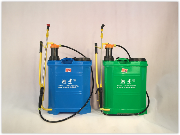 16l农用手动喷雾器加厚型手压式治虫打机园林打农电动喷雾器