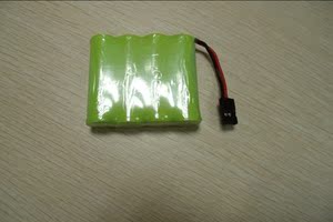 全球鹰15级油动直升机接收电池 是直升机插头