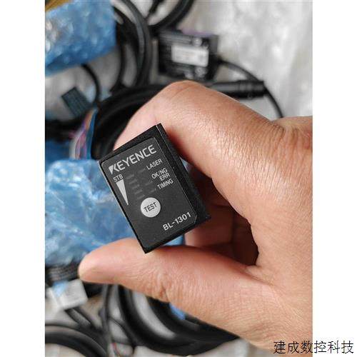 협상 가능한 Keenx BL-1301, 사용하지 않고 약간 긁힘, 허용 가능 협상 가능한 Keenx BL-1301, 사용하지 않고 약간 긁힘, 허용 가능