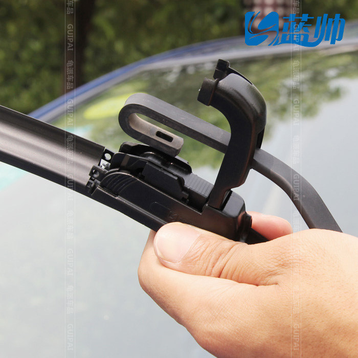 蓝帅汽车用雨刮器 高清静音无骨雨刷器 u型通用雨刷胶条片单只