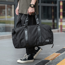 Trendy one-shoulder messenger bag mens dry and wet separation training fitness bag casual lightweight handbag large-capacity travel bag