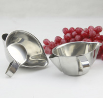 304 Stainless Steel oil filter Grease Bowl Anti-Leak Oil Pot sauce Juice Saucepan for Black Pepper Juice Boat Sauce