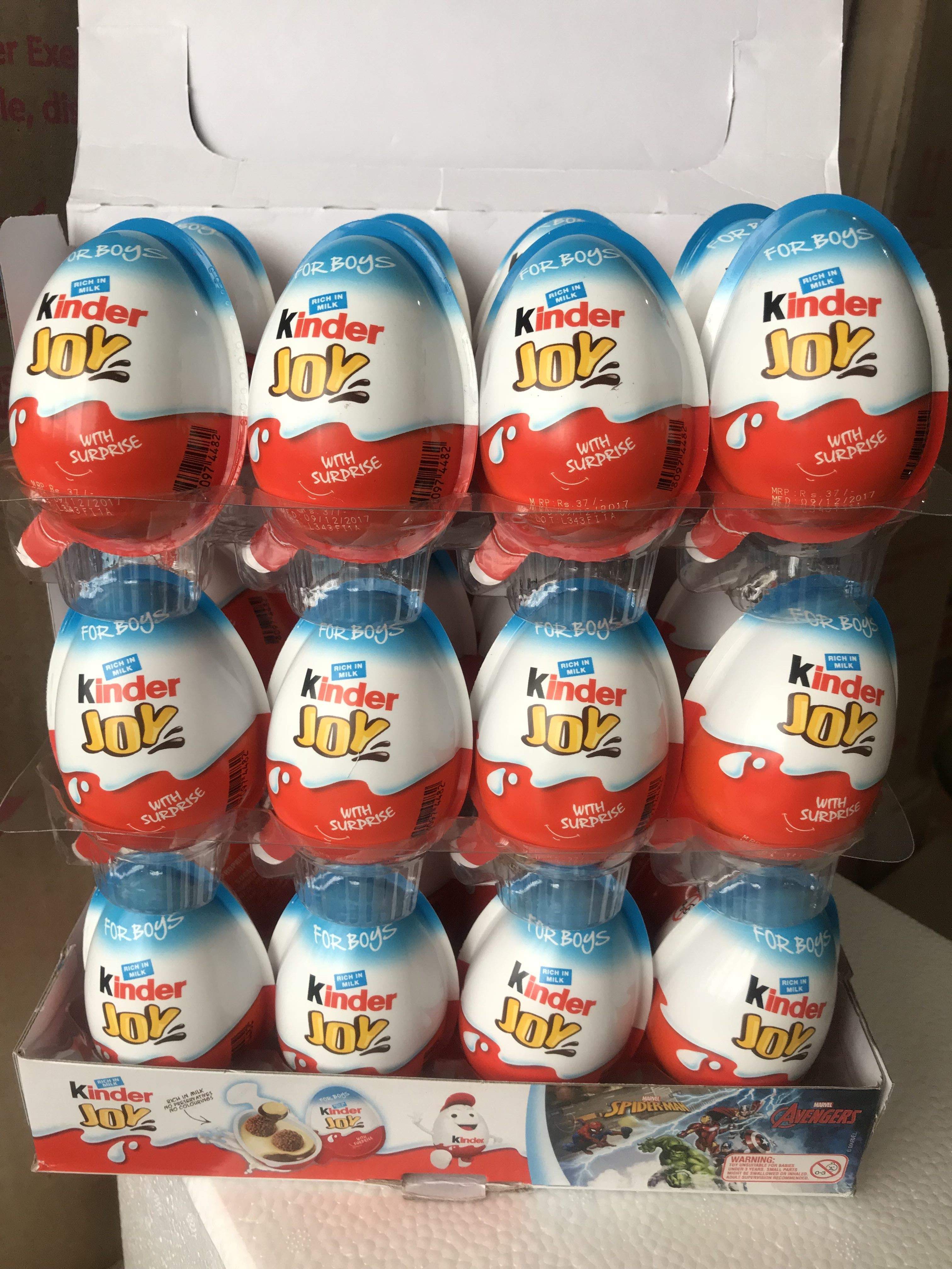 8粒 健达奇趣蛋牛奶巧克力建达男女孩版趣出奇蛋儿童生日礼物玩具