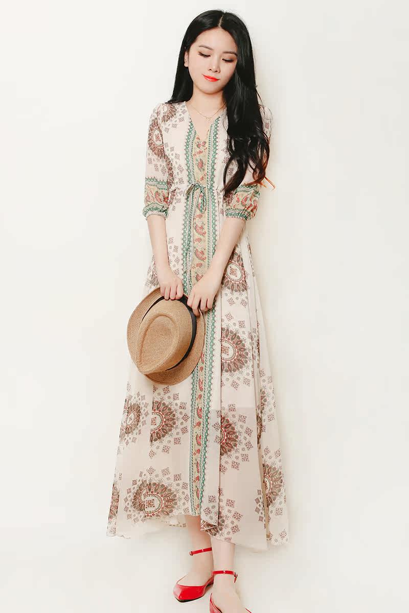 ta是为了夏天而诞生的单品,波西米亚连衣裙! - 天猫精选