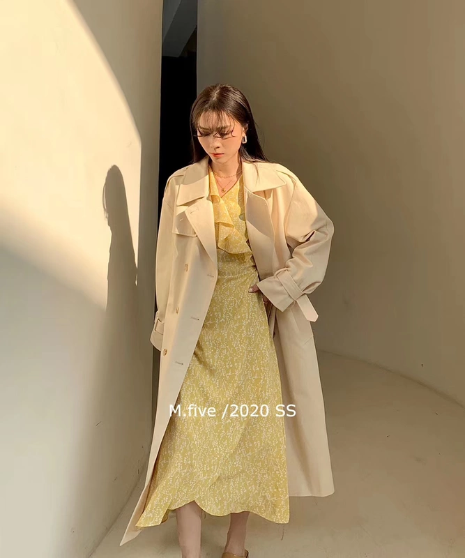 iam Jingzhi Zhizhi Scheming Váy hoa cổ chữ V của phụ nữ Đầu mùa xuân mới Eo cao kiểu Pháp Váy dài qua đầu gối - Váy eo cao