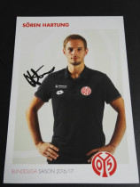 Hartung Mainz official autographed card