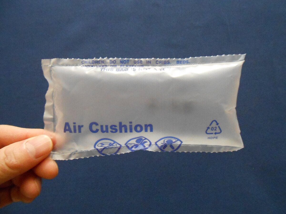 中心龙首页 >> 路易充气包装 >> 8*15cm填充气袋快递包装缓冲袋防撞