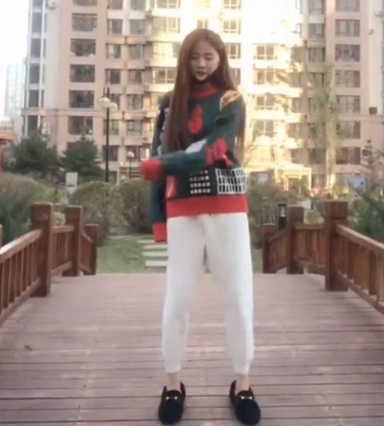 快手网红人V5师帝王妹王逗逗伊伊黑暗萝莉大