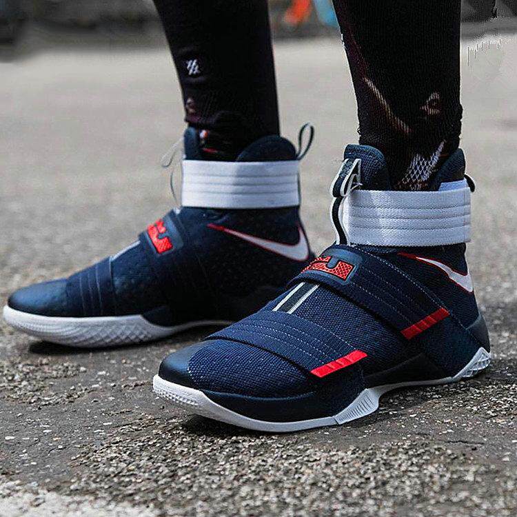 t烦烦专柜正品nike耐克詹姆斯士兵10代篮球鞋男
