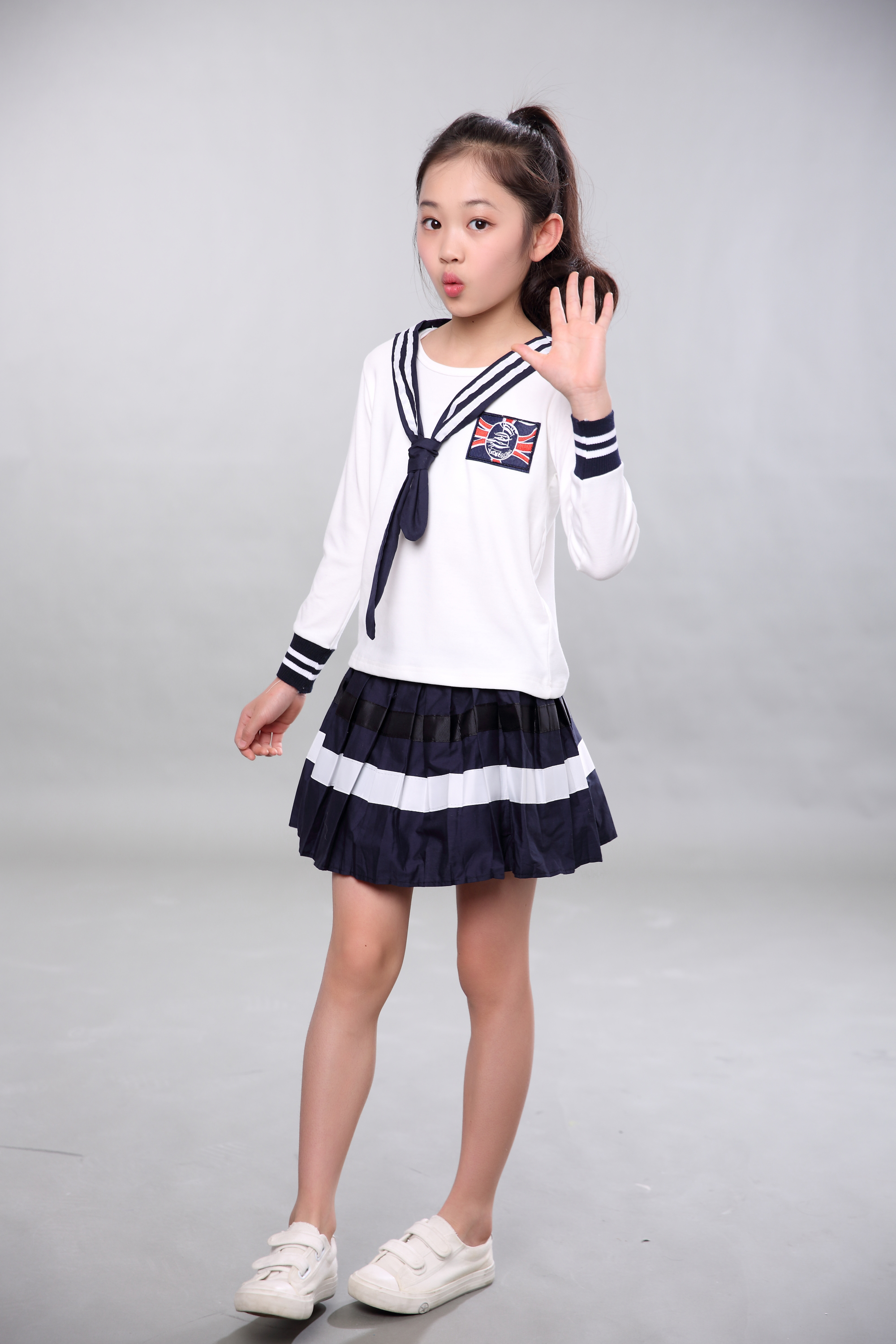 新品儿童小海军水手演出服小学生海军校服班服运动会合唱表演服装