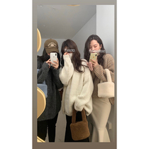 HEYGIRL black elder brother Korean soft waxy warm outside with high collar thick sweater female autumn winter lazy pullover