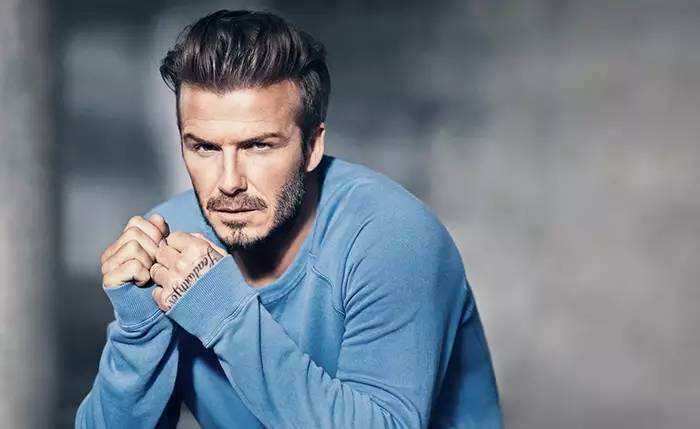 贝克汉姆的发型总是引领潮流的所在,堪称范本.