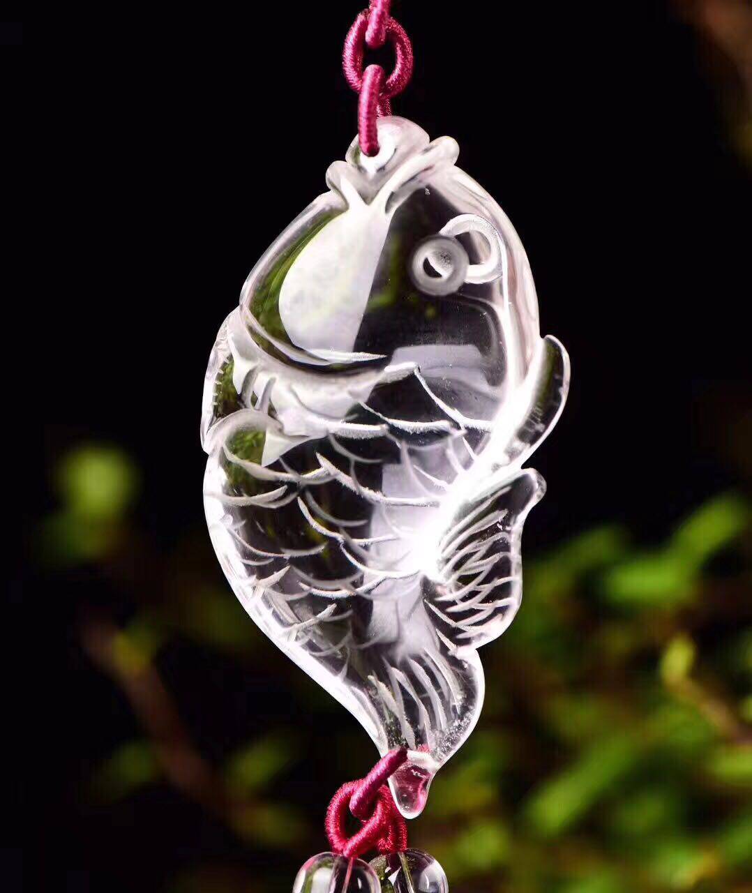 天然白水晶鱼车挂,年年有余!精致雕工,纯手工精致编织流苏!
