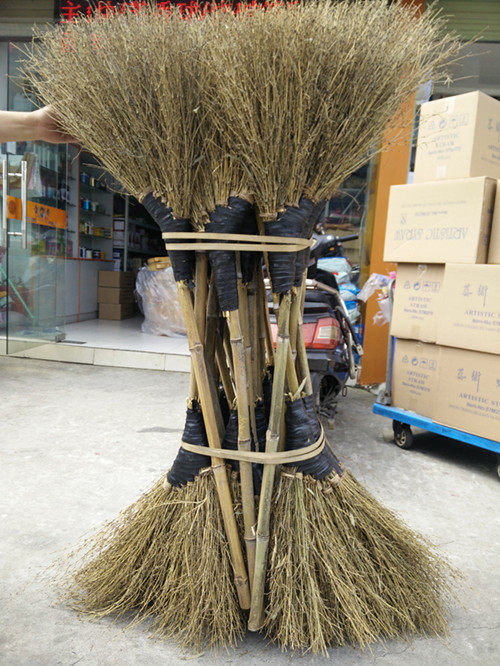 笤帚扫帚 扫马路 竹扫把 竹扫帚扫把 大扫把 环卫扫把 大竹扫竹子