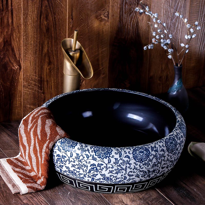 The stage basin of jingdezhen blue and white round ceramic lavabo art basin of Chinese style household hotel toilet lavatory