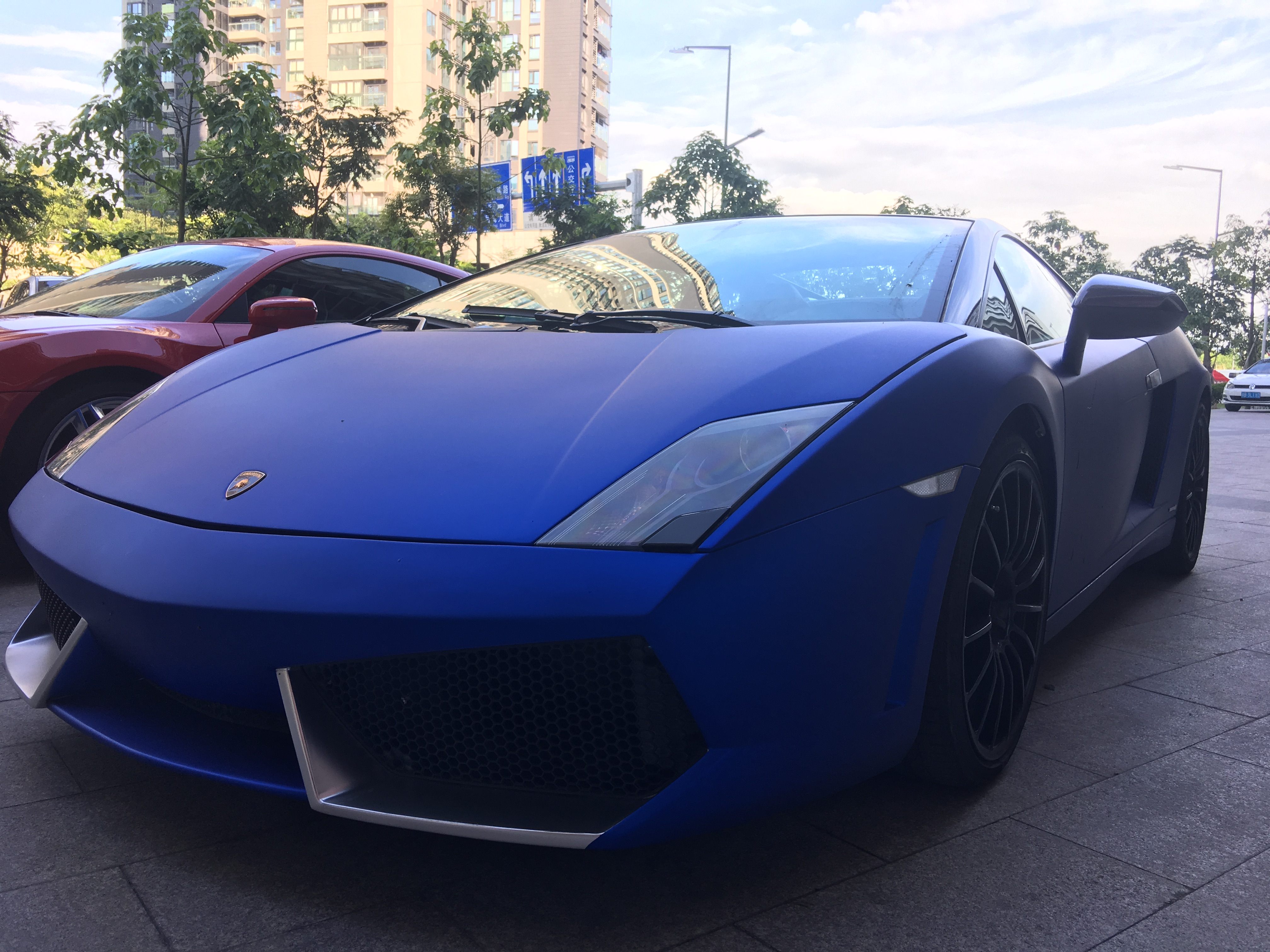 兰博基尼huracan订购意向金平行进口中规车,豪车,定制专卖_7折现价
