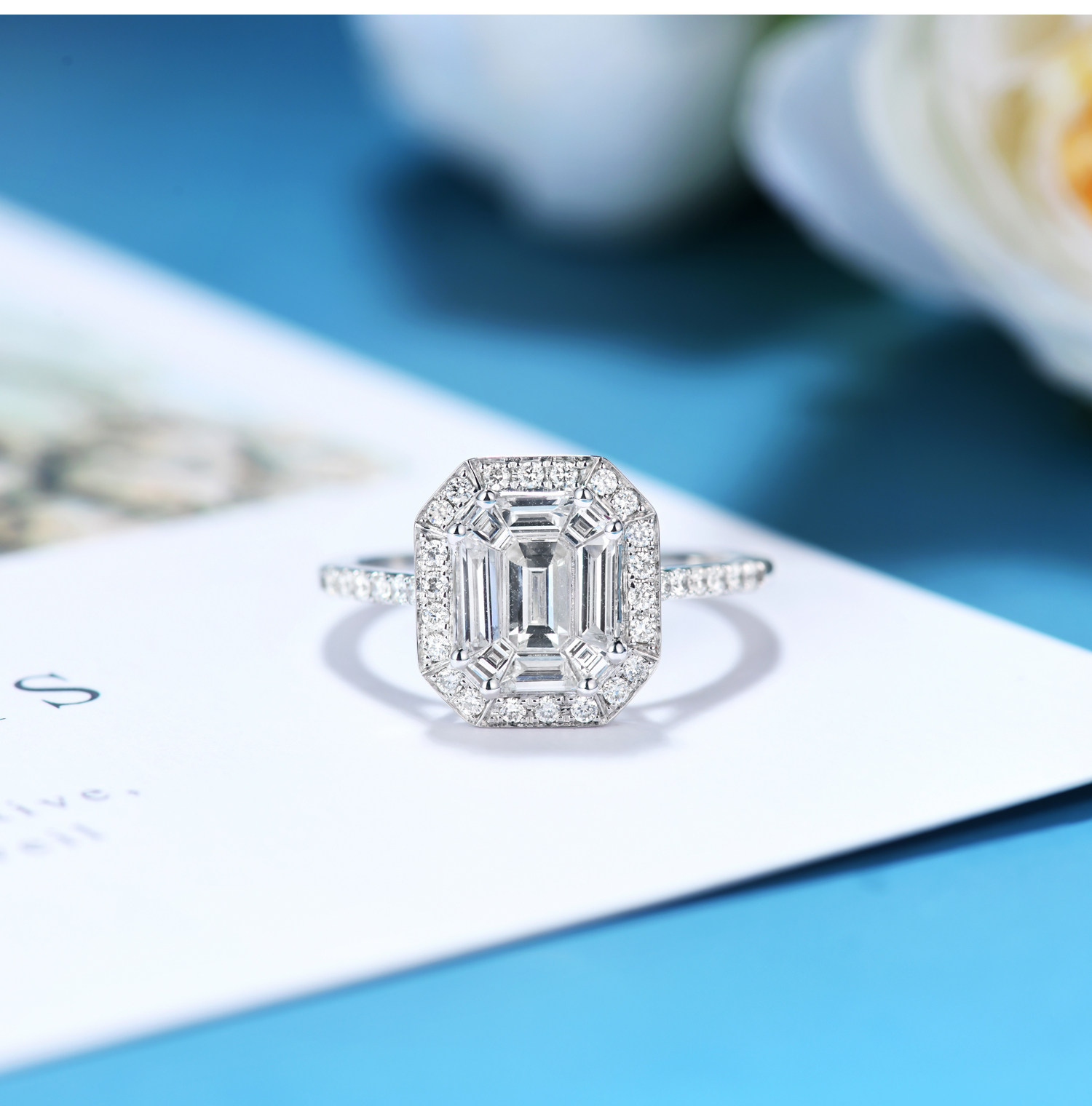 订制18k白金梯方钻石戒指 群镶显大t方钻戒女戒真钻