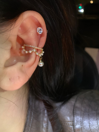Tangluo Sweet and Desire Pearl Ear Bone 클립 여성 고급 간단한 통증이없는 귀 피어싱 이어 클립 조절 가능한 2024 새로운 트렌드 Tangluo Sweet and Desire Pearl Ear Bone 클립 여성 고급 간단한 통증이없는 귀 피어싱 이어 클립 조절 가능한 2024 새로운 트렌드