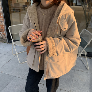 两面穿羊羔毛外套女冬季加厚宽松学生连帽工装风颗粒绒保暖棉衣服