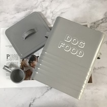 European and American iron art cat dog food storage barrel damp storage grain barrel pet freeze-dried grain rice barrel containing iron box send spoon