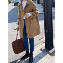 Special spot 2021 autumn and winter New woolen coat female Hepburn wind temperament woolen coat small man