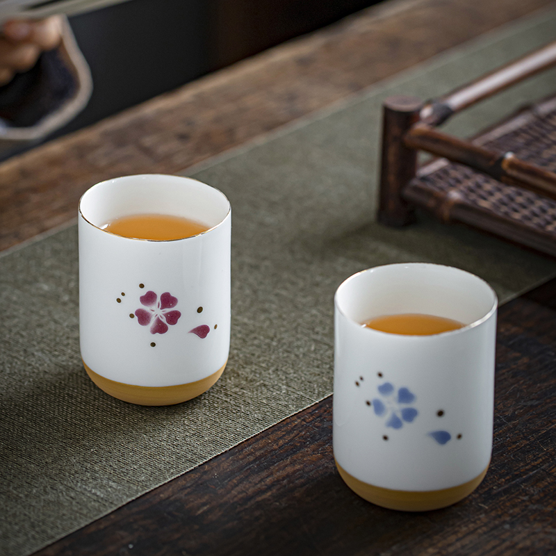 Japanese glass ceramic restoring ancient ways is the name plum flower cup large hotel restaurant tea cup home ultimately responds CPU master CPU