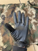 Throw in the black mens leather gloves.