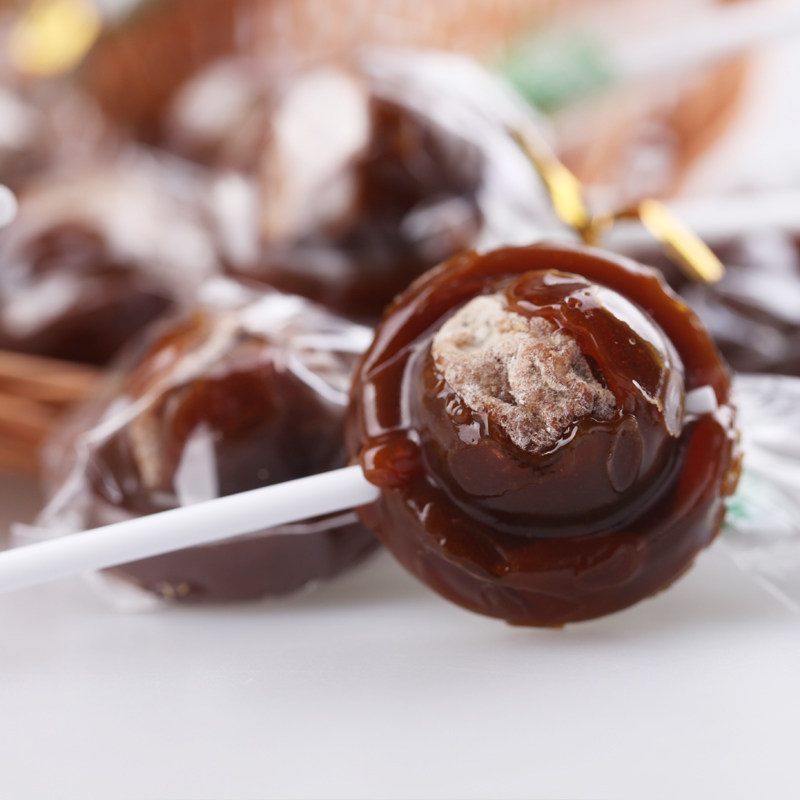  素手浣花黑糖棒棒糖