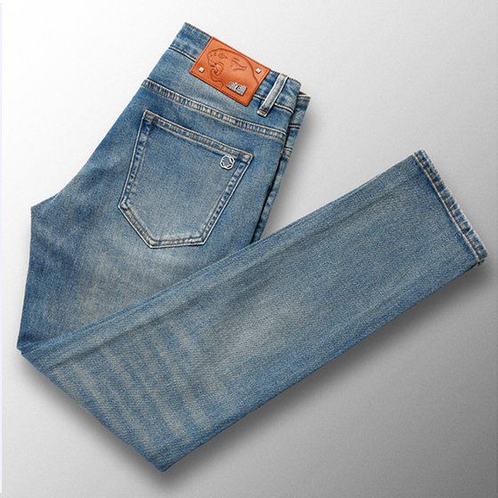 Fashionable versatile wash light blue jeans for men, fashionable white slim feet pants for young middle waist men's pants
Fashionable versatile wash light blue jeans for men, fashionable white slim feet pants for young middle waist men's pants