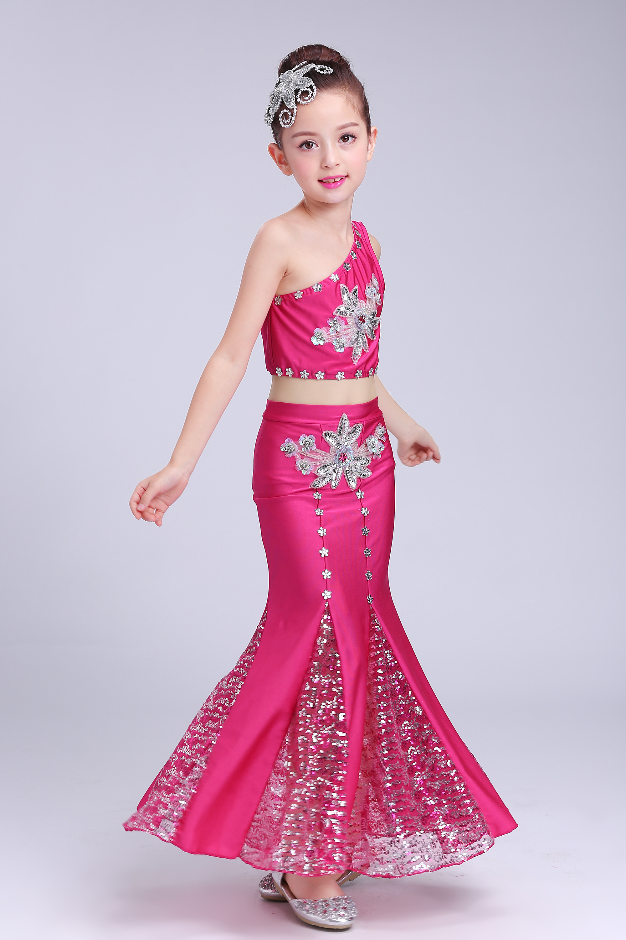 定制 儿童傣族舞新款民族表演服幼儿傣族舞蹈裙儿童孔雀舞服装雨竹林