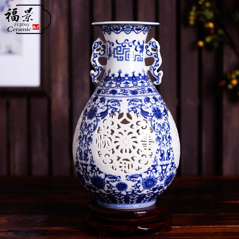 The scene of household type hollow out of The blue and white porcelain egg furnishing articles glair imitate study The qing ceramics handicraft ornament