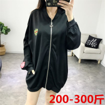 Large size womens fat MM spring dress new Korean version of 300 Jin 250 200 230 plus fat big baseball uniform thin coat