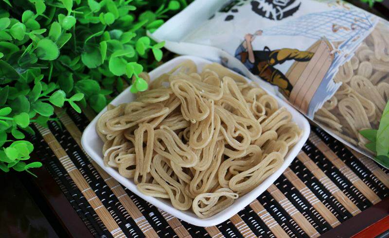 说起鱼面,湖北的孩子可能就流口水了,那是从小就吃到大的.