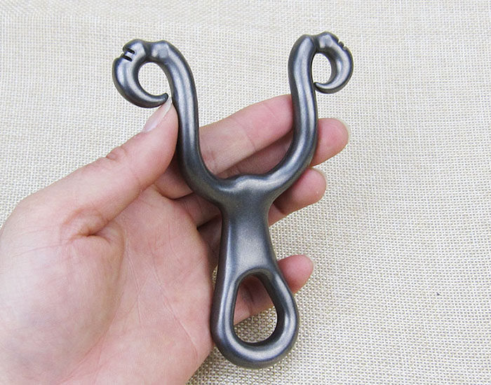 正品黑金藏羚羊钛钢弹弓超硬不出坑车碾不断440c不锈钢金属弹弓