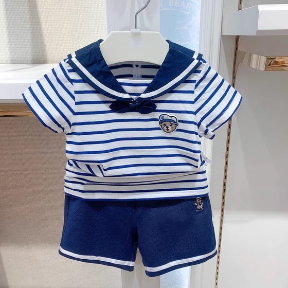 Children's clothing summer new Korean version of boys' naval college style striped short-sleeved cotton T-shirt
Children's clothing summer new Korean version of boys' naval college style striped short-sleeved cotton T-shirt