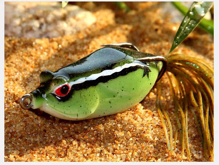 雷蛙新手黑鱼专杀倒刺路亚饵鱼猎人7g/16g尖嘴窄双钩有须淡水假饵