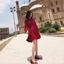 2021 autumn new womens small fragrant style temperament thin red skirt soft sister pleated fairy early autumn dress