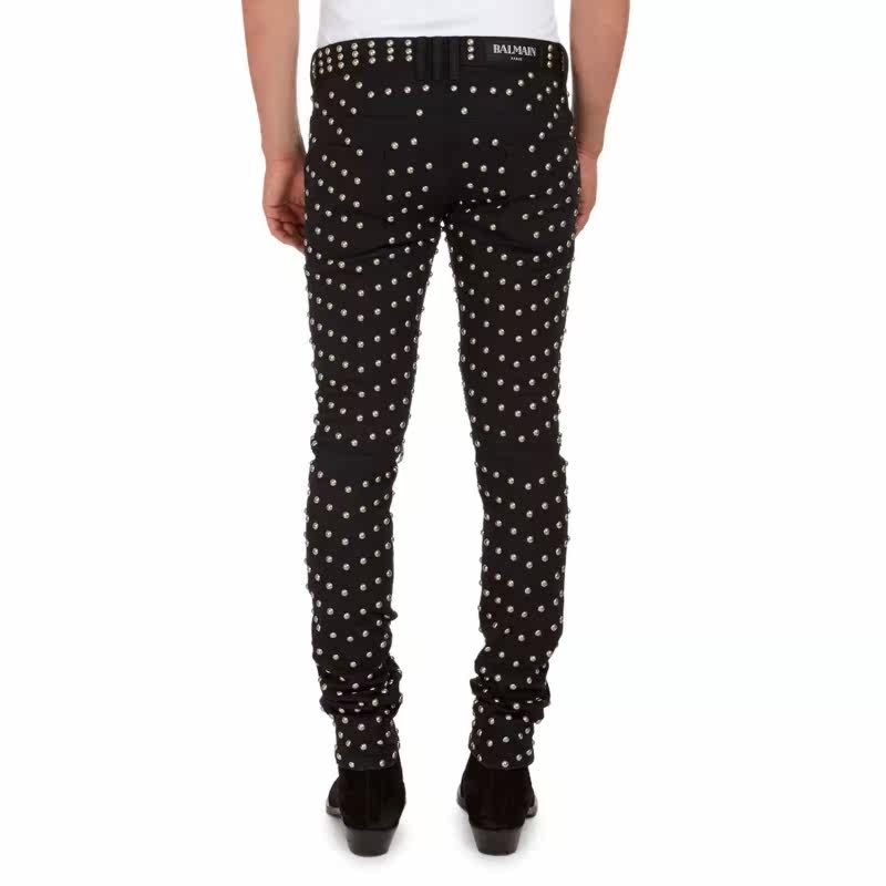 * blown-out knees. * slim fit