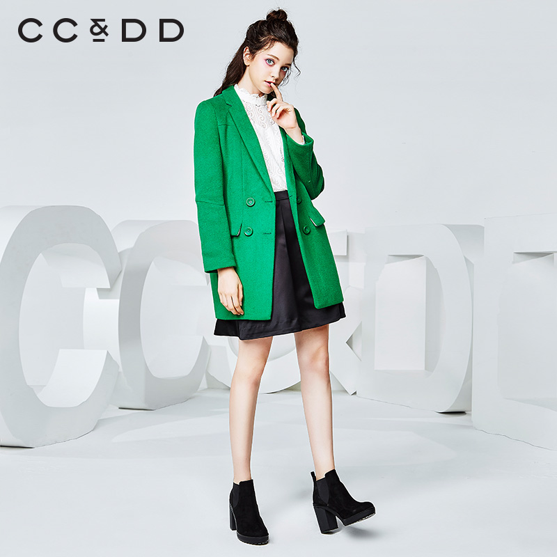 CCDD2016冬装新款专柜正品女立体修身时尚毛呢 纯色甜美保暖大衣产品展示图2
