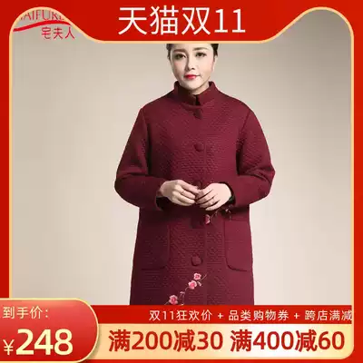 200 Jin middle-aged and elderly spring coat plus fat plus size women's fat mother fashion thin embroidered windbreaker coat coat