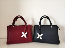 Pierre Cardin womens bag Hand bag fashion shoulder shoulder bag leather mother bag P7A254031-24A 24Q