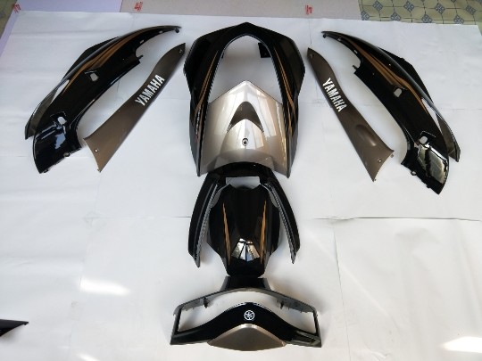 摩托车配件雅马哈迅鹰外壳改装讯鹰 双城迅鹰 颜色可定