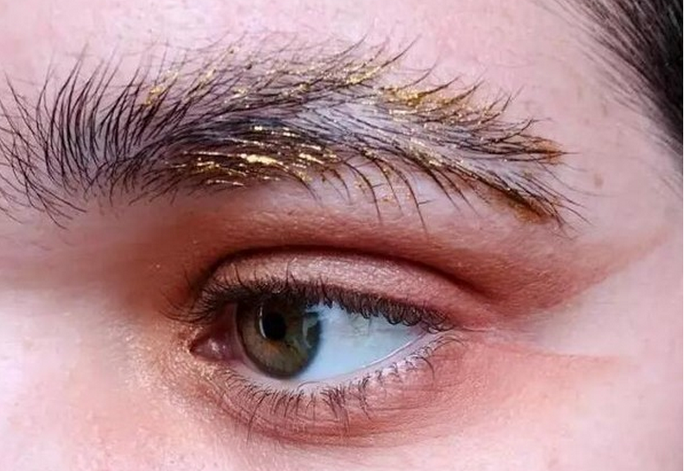 这款"羽毛眉"一出,"半永久眉"怎么想