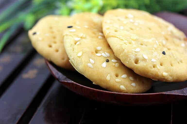 【铜鸟】浙江衢州龙游特产 金华酥饼薄酥饼600克礼盒装 送.