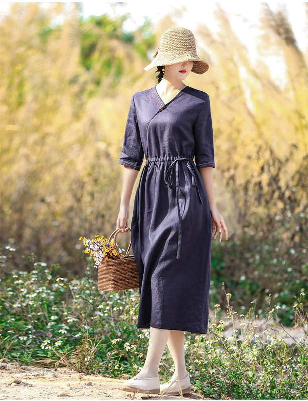 Mùa hè phong cách mới màu xanh hải quân thuần khiết váy lanh phong cách cổ điển người nổi tiếng cổ V-cổ cao thắt lưng ren A-line váy dài giữa quần áo phụ nữ - Váy eo cao