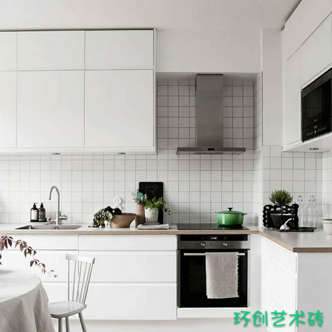 北欧简约白色亮光小方砖150 150厨房卫生间墙砖釉面砖 哑光瓷砖