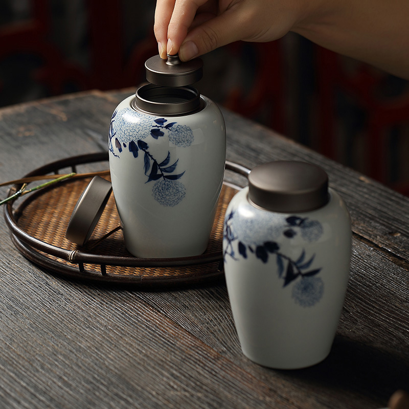 Jingdezhen hand - made ceramic tea altar portable storage POTS home with sealed as cans caddy fixings POTS