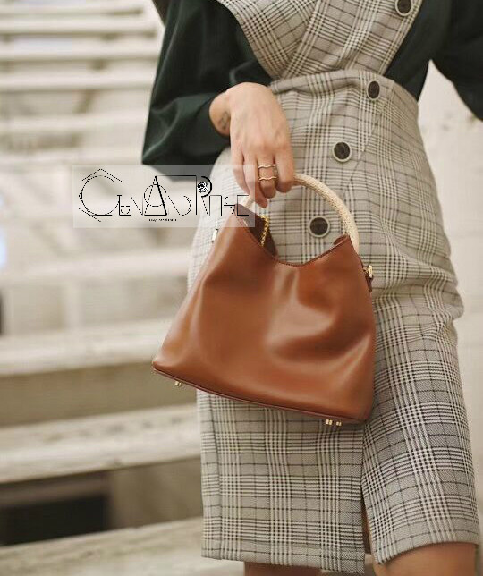 2018新款savi同款巴黎小众设计师真皮羊羔毛链条单肩斜挎水桶包